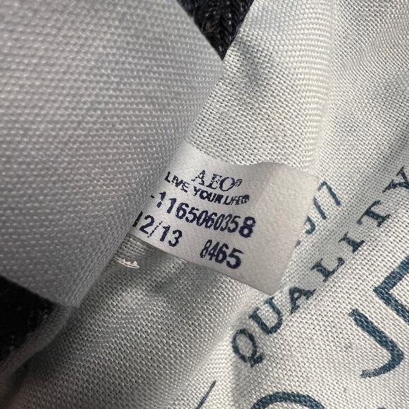 American Eagle Outfitters Artist Crop Mid Rise Stretch Jeans Five Pocket Size 2 - Picture 9 of 12